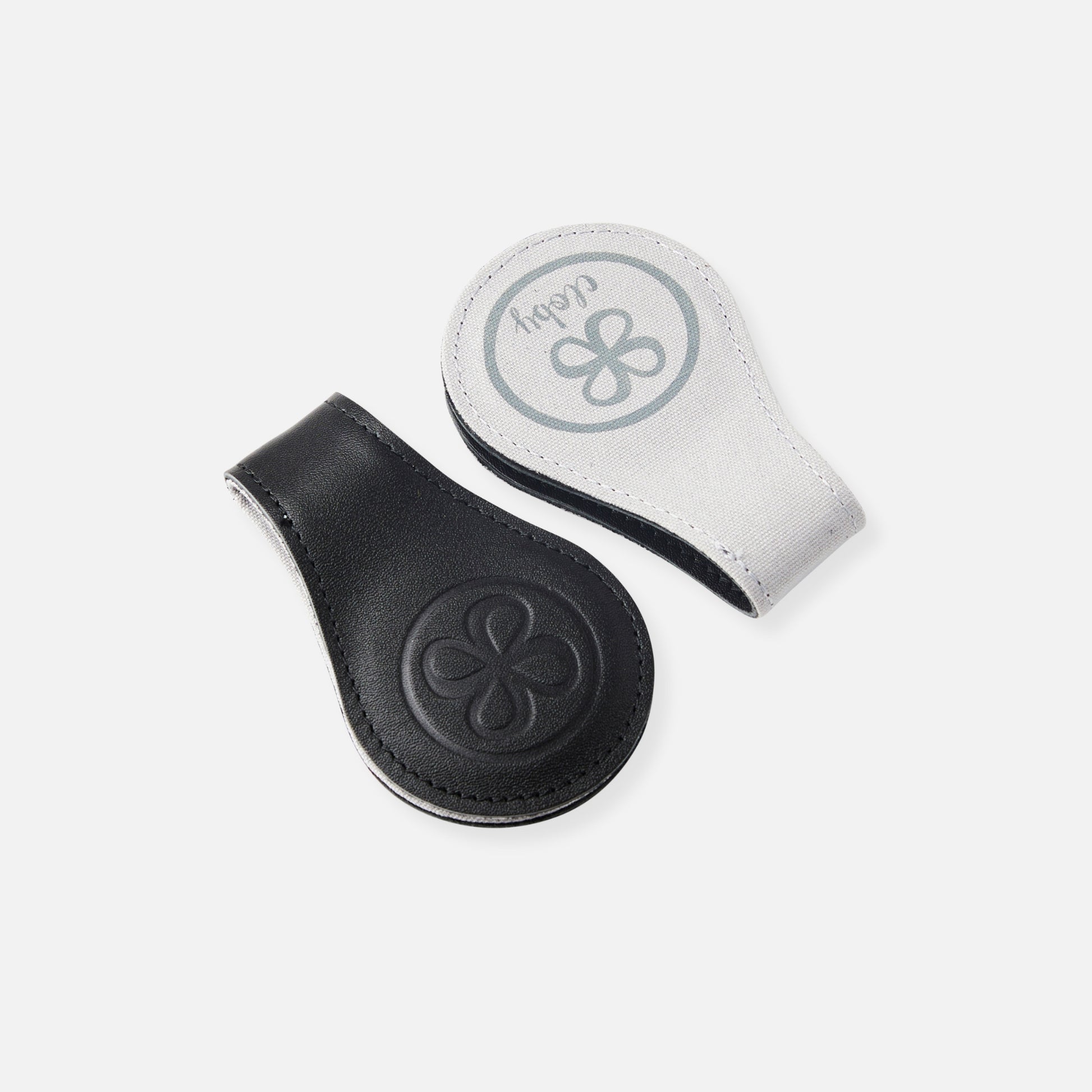 Swaddle clips in Black