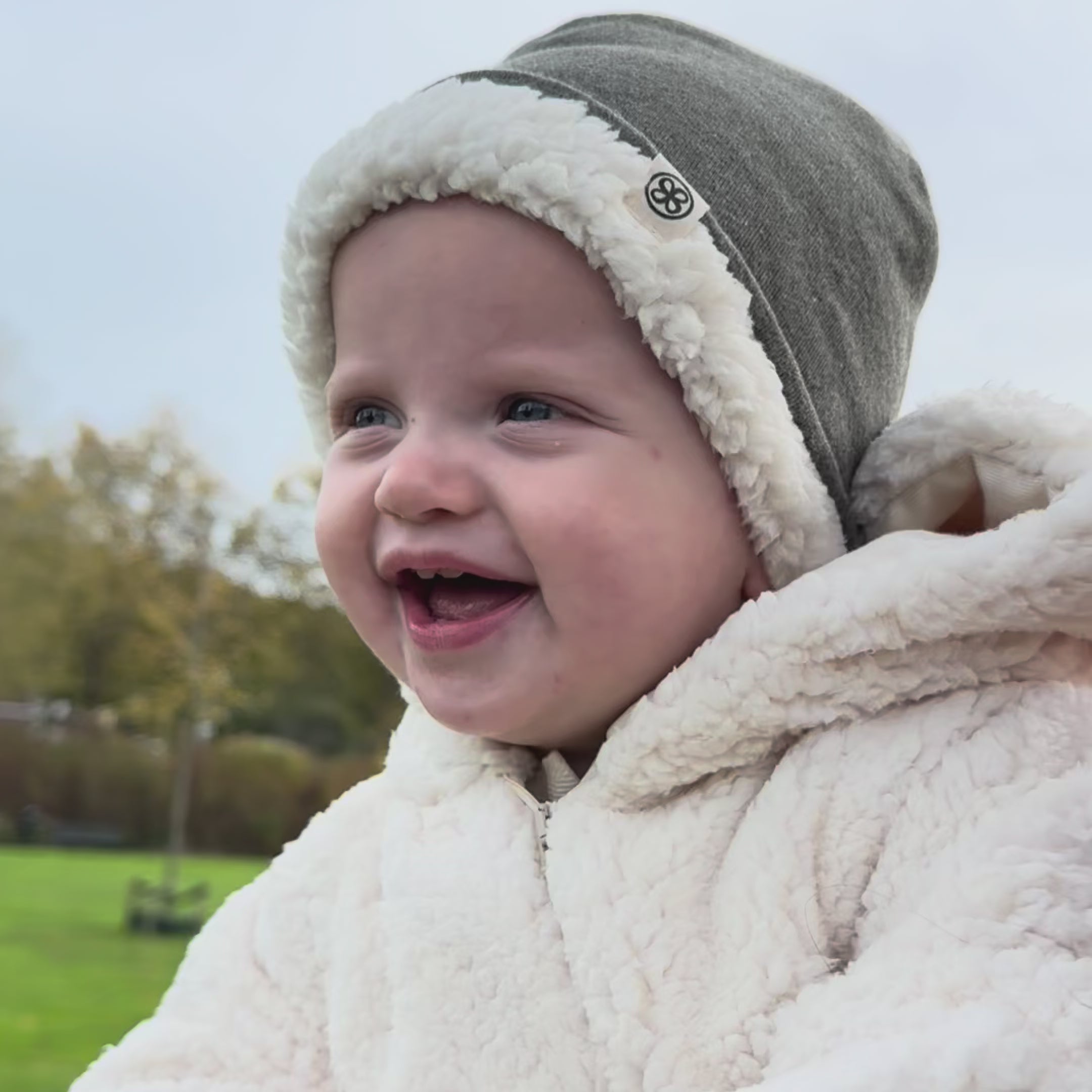 Load video: Teddy hat in Forest Green (Reversible)